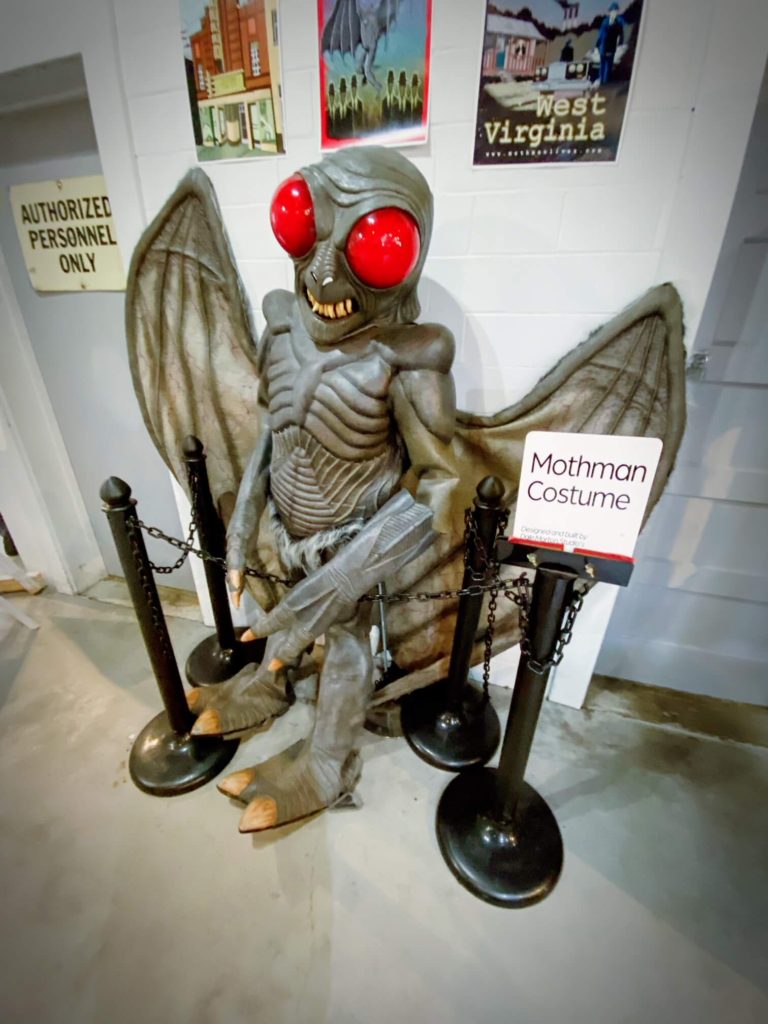 Mothman Costume with red eyes